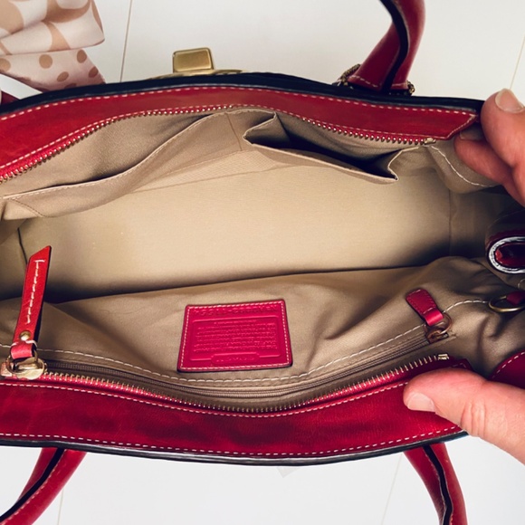 NWOT Coach Fuchsia Pink leather Coach Madeline (11554) scarf & dust cover - Picture 7 of 12